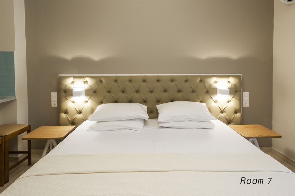 Standard Triple Room, Balcony, Hill View (7) photo 2