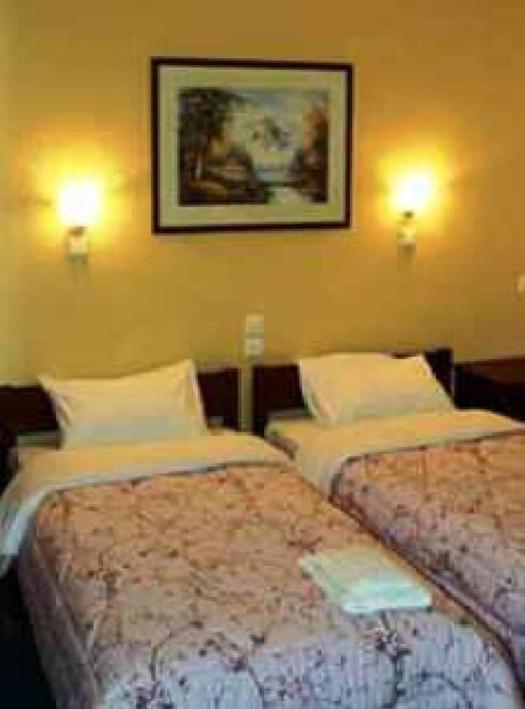 Double or Twin Room photo 2