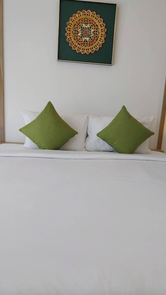 New 1 Bedroom Junior Suite - Photo 10