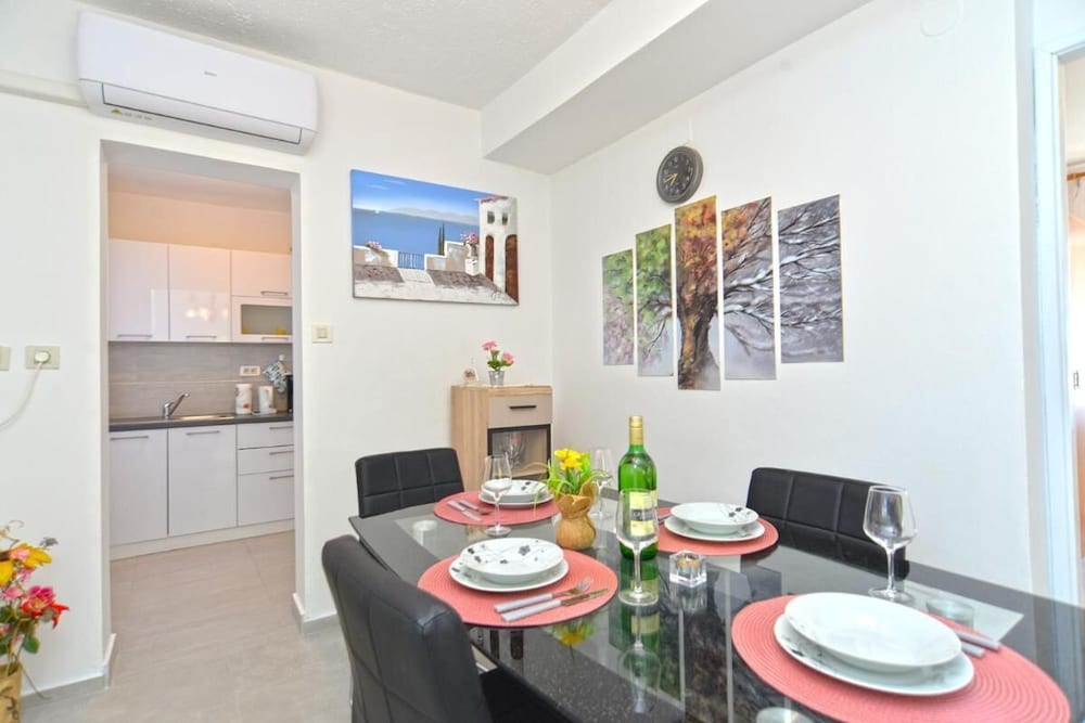 Apartment, 2 Bedrooms, Smoking, Patio