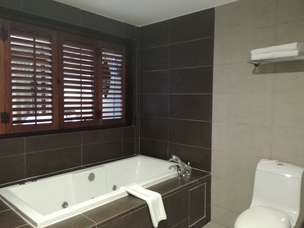 Studio Suite photo 3