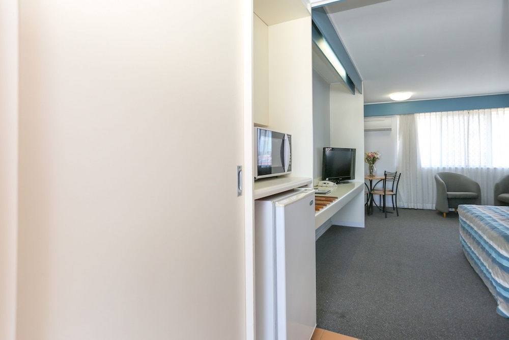 2 Bedroom Family Suite photo 2