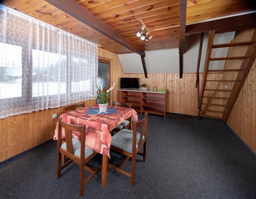 Classic Bungalow photo 3