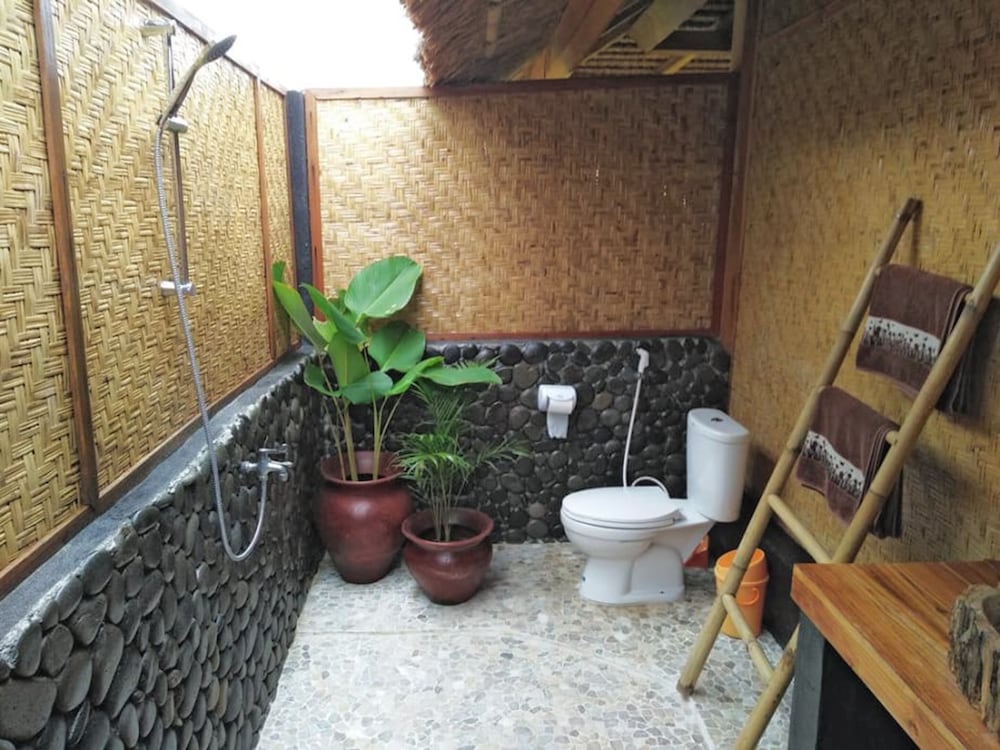 Bungalow - Beach Front, Private Bathroom - Photo 4