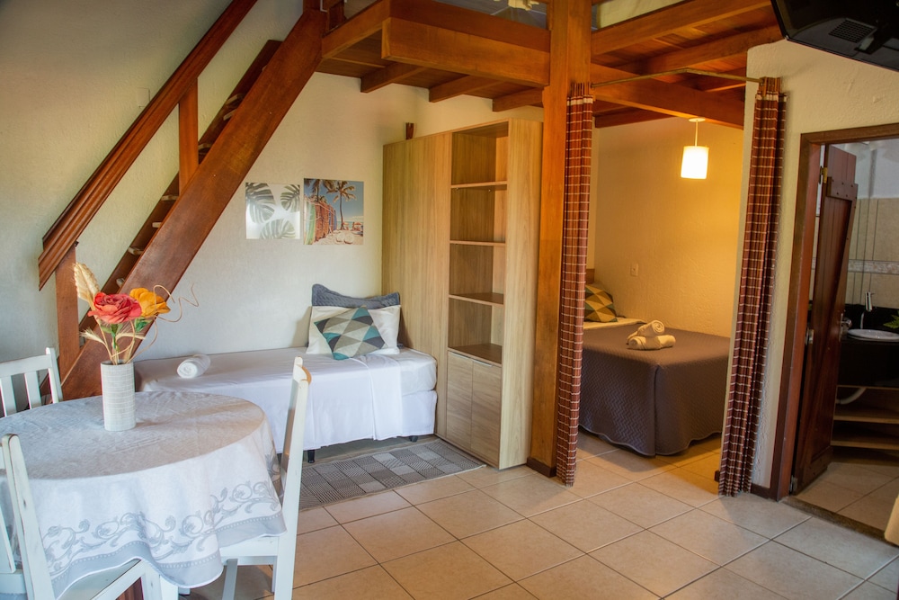 Family Room, Multiple Beds, Balcony photo 3