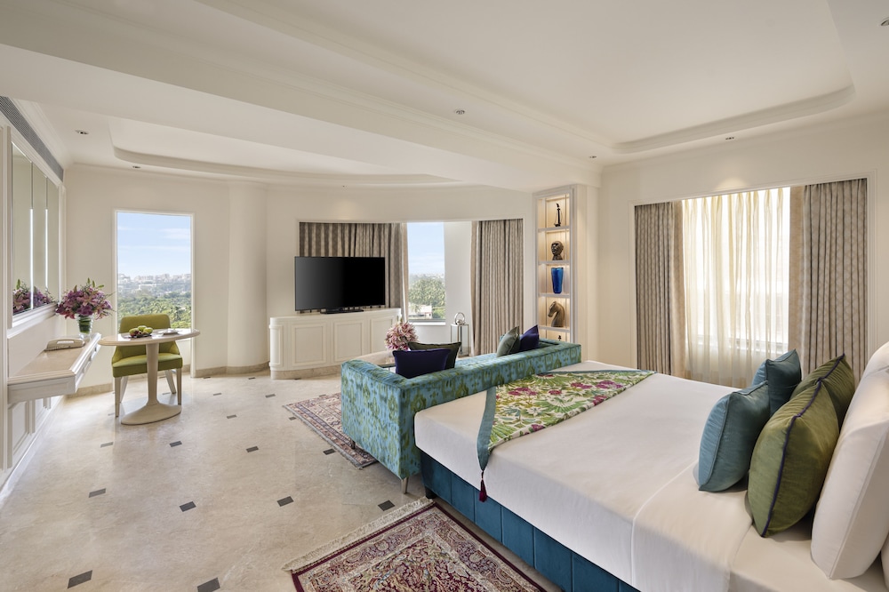 Presidential Suite photo 1