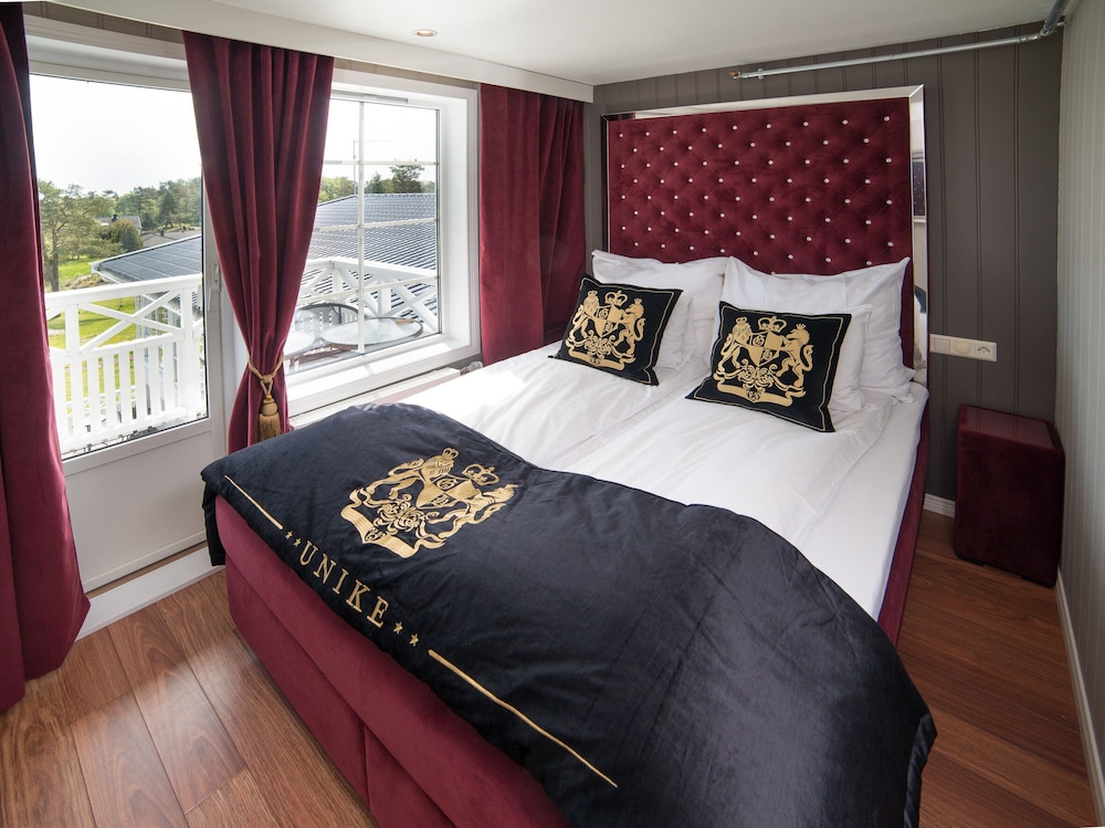 Executive Suite photo 2