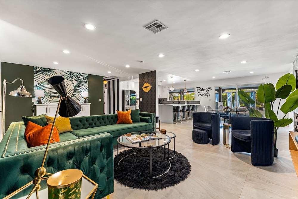The Ritz - Luxury Home With Pool Speakeasy Bar, Billede 82