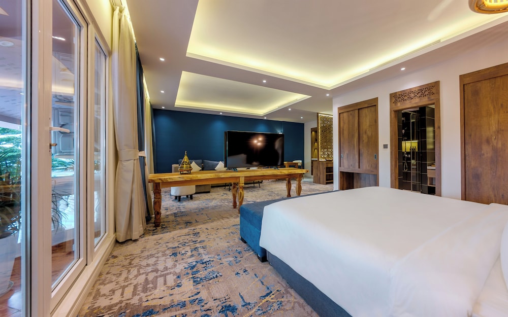 Suite Room Beachfront photo 2