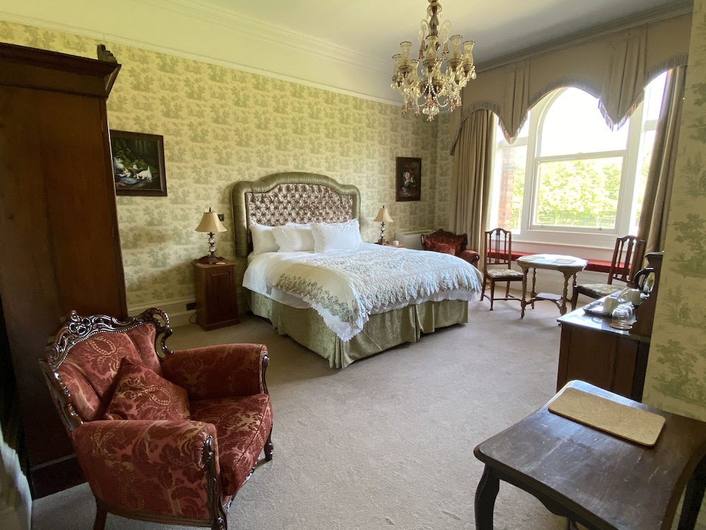 Romantic Suite, Ensuite, Garden View (Victoria)