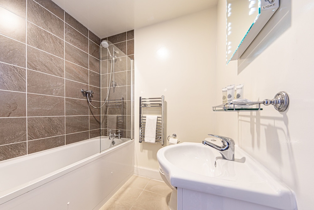 Double Room - Photo 14
