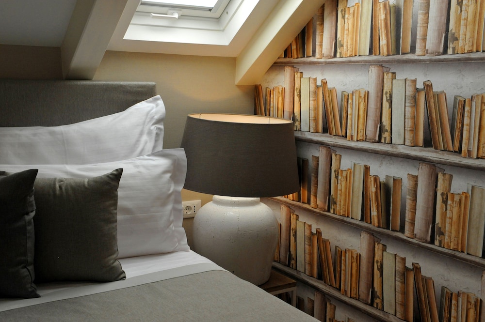 Deluxe Double Room, Bathtub photo 1