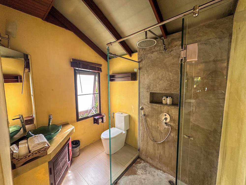 Family Suite, Pool View photo 2