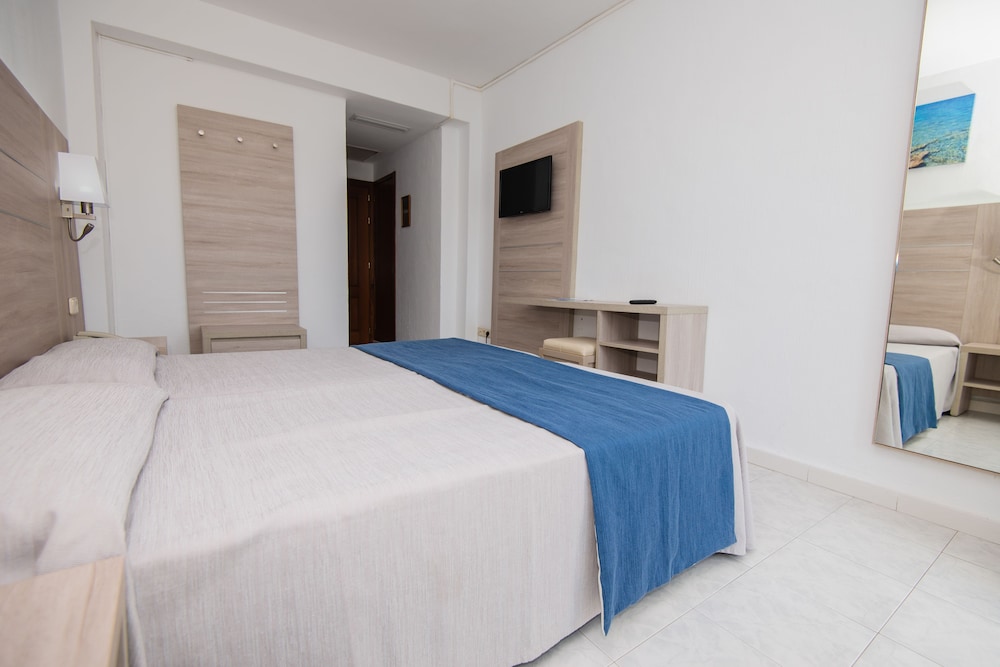 Economy Double Room photo 2