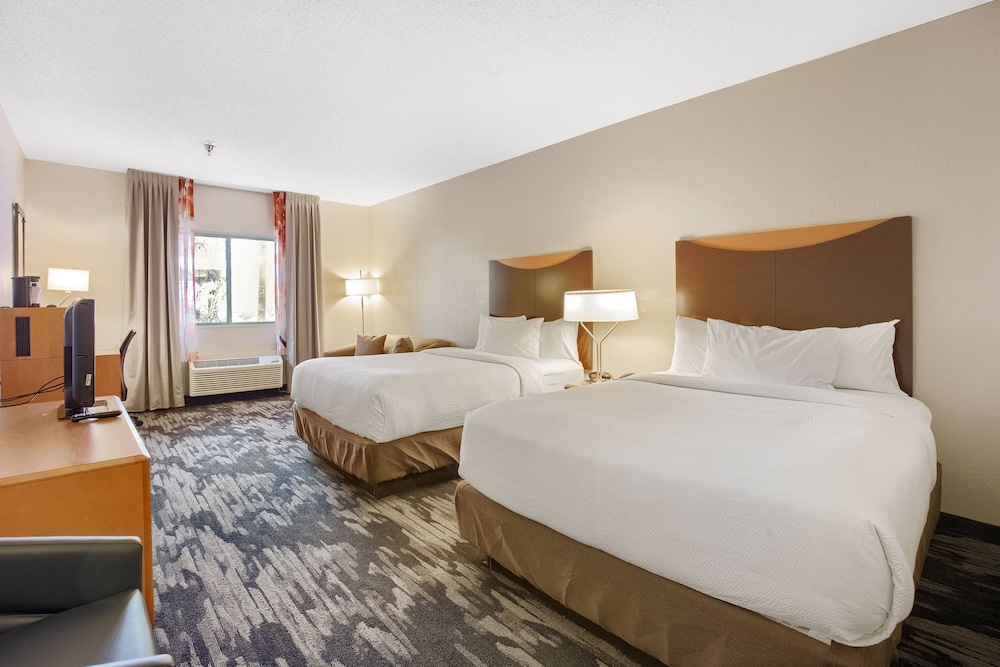 Room, Multiple Beds - Photo 1