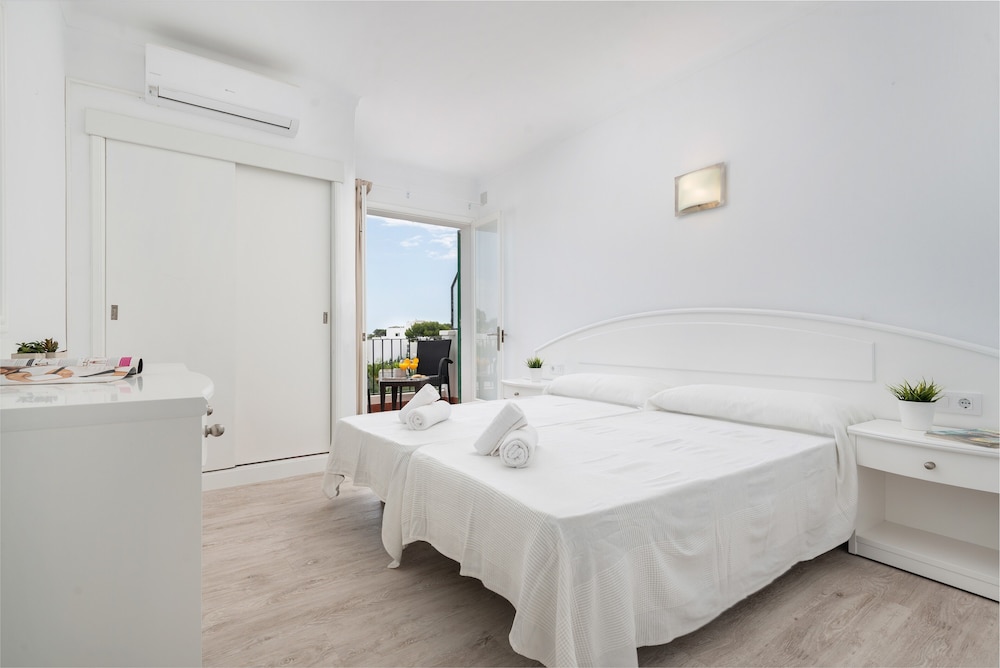 Double Room - Photo 4