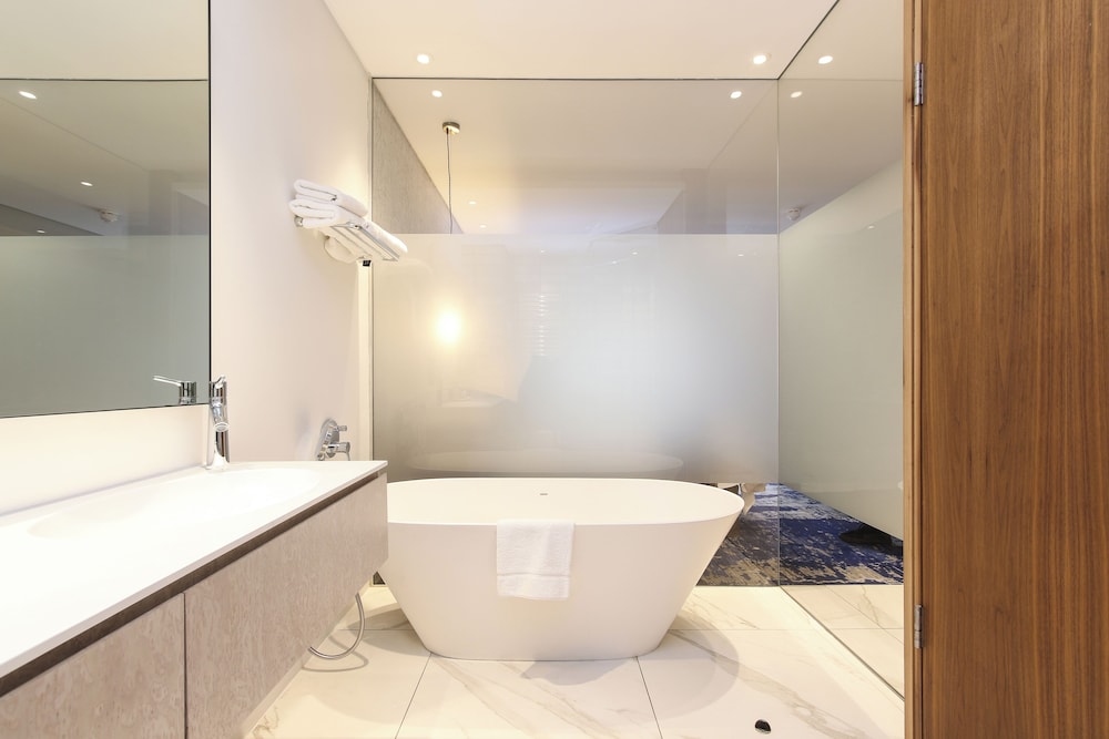 Deluxe Room, 1 King Bed, Mountain View, Mountainside (Deluxe Mountain Room) - Photo 5