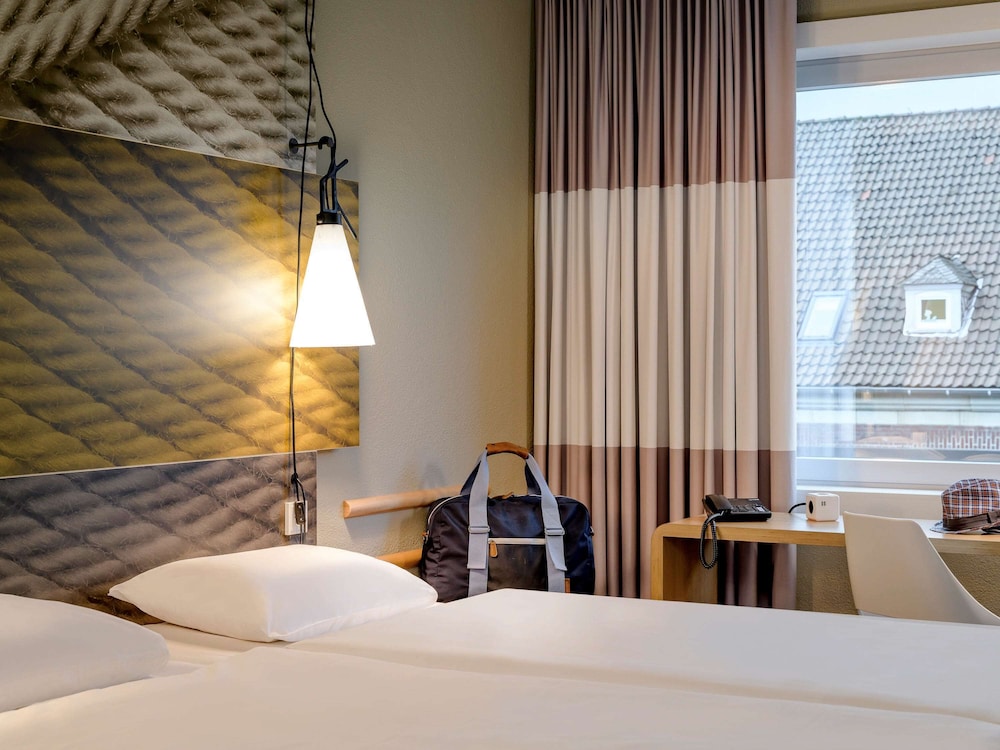 Room, 1 Double Bed (New Sleeping Comfort Concept) - Photo 9