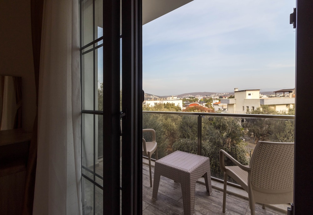 Suite, Garden View photo 3
