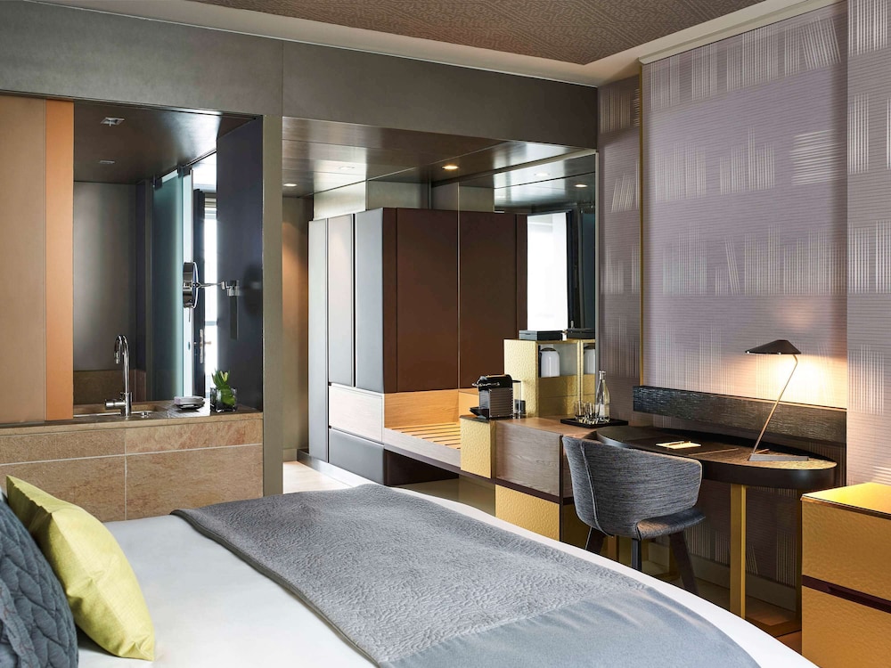 Superior Room (Relax with literature)