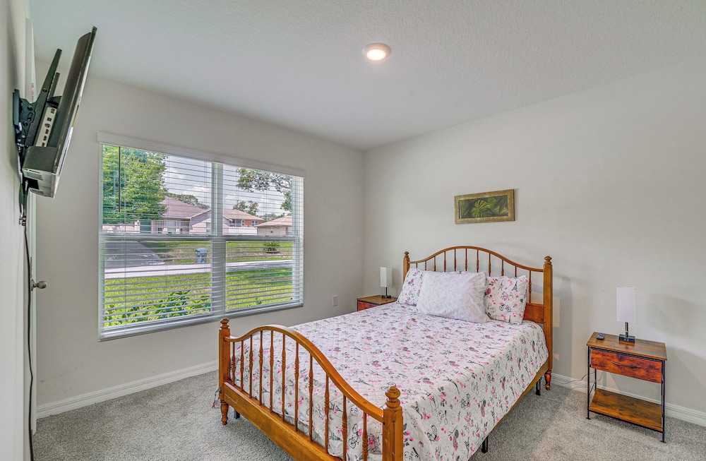 House (4 Bedrooms) photo 1