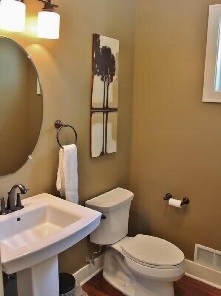 Family Cottage, 5 Bedrooms, Kitchen (1 King, 2 Queen, 1 Pullout, 4 Twin ) photo 3