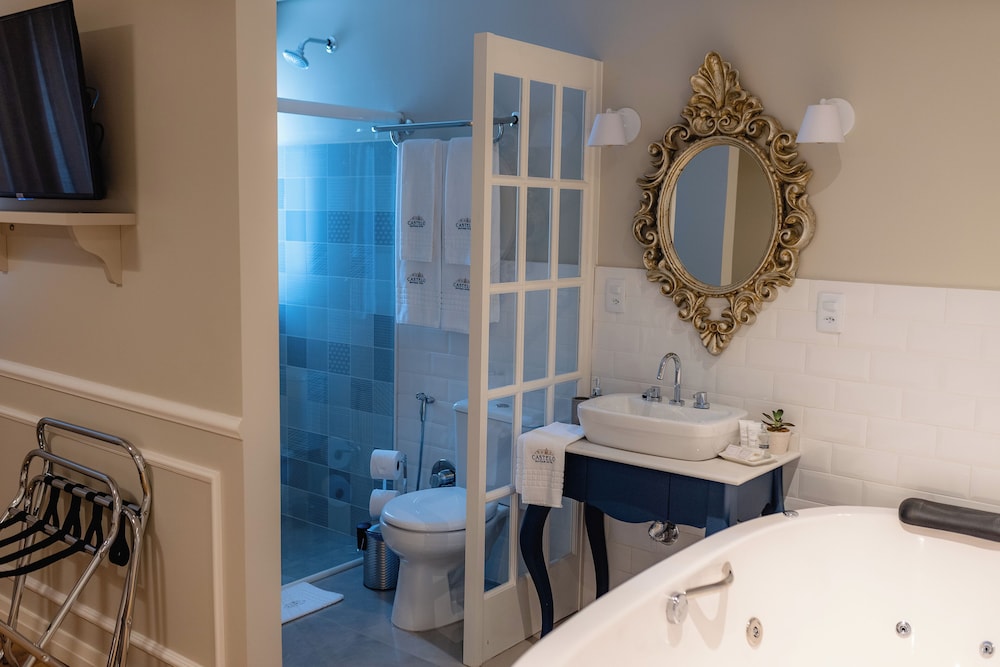 Deluxe Double Room, City View - Photo 15