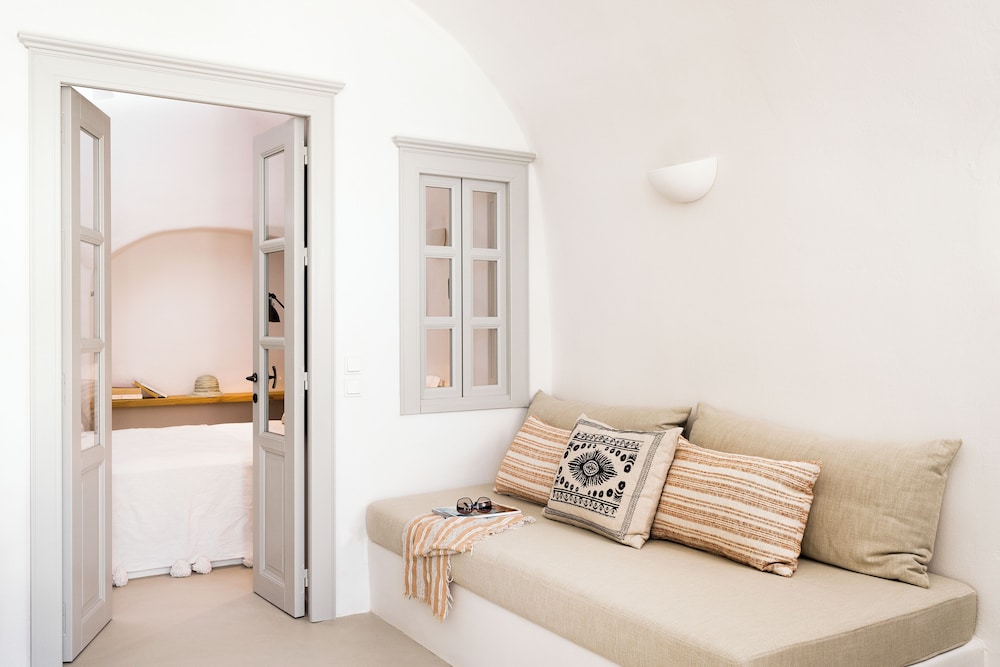 Caldera Residence - Photo 14
