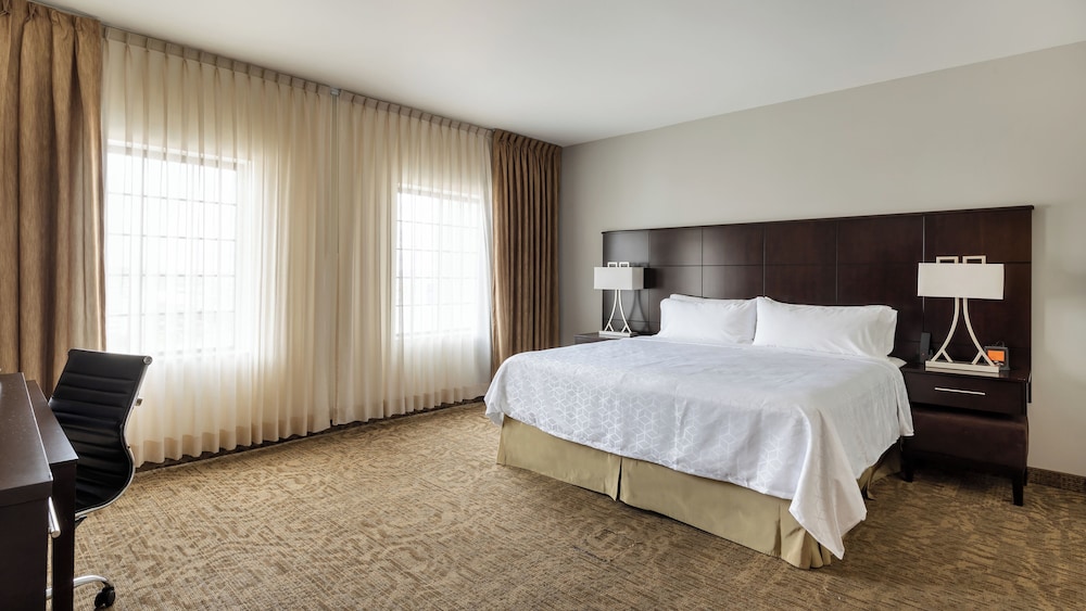 Suite, 2 Bedrooms, Kitchen