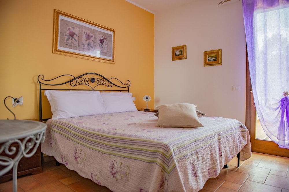 Apartment, 1 Bedroom, Sea View photo 2