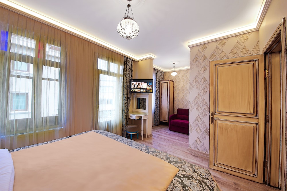 Family Superior Room With Balcony Annex Building photo 1