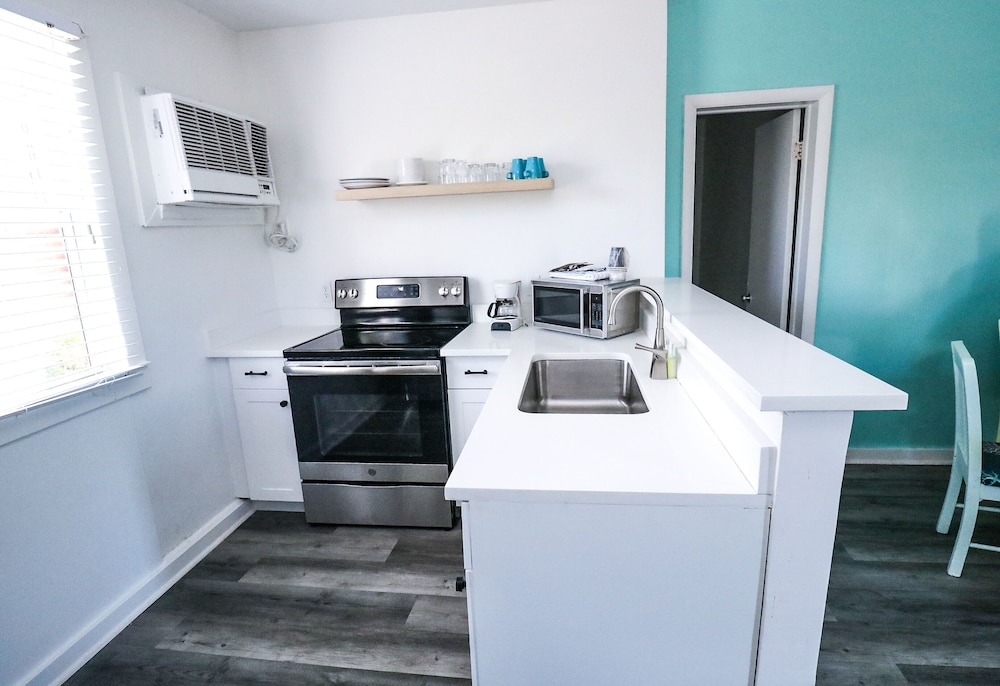 Resort View Family Suite w/ Kitchen