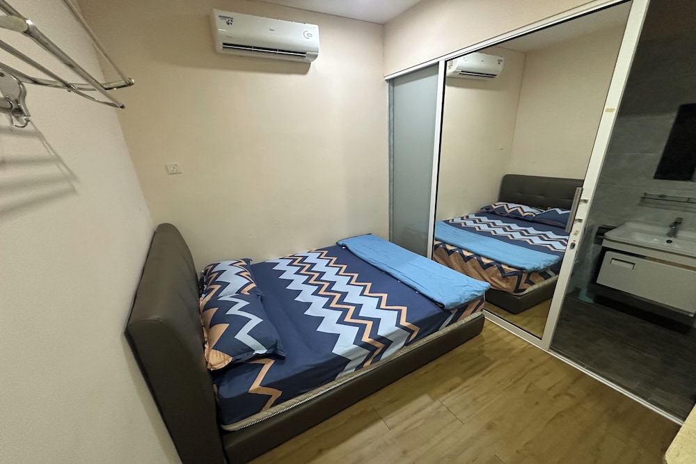 Standard Room, No Windows photo 1