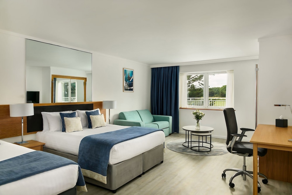 Superior Triple Room, Multiple Beds photo 2