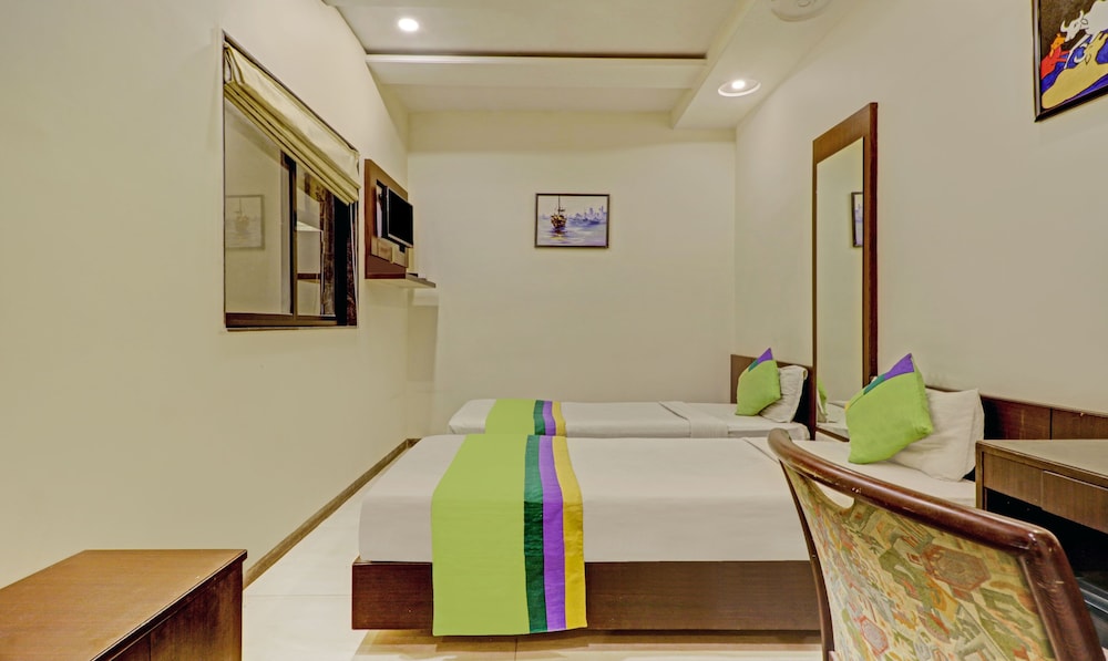 Economy Double Or Twin Room, 1 Bedroom, City View photo 2