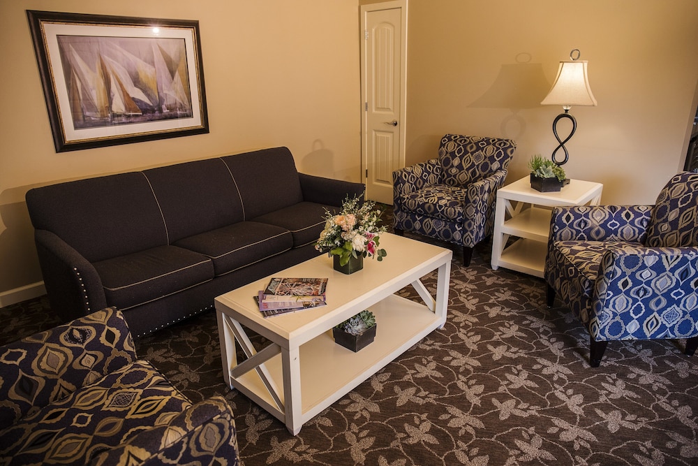 Suite 1 King with Sofabed Lakewood - Photo 1