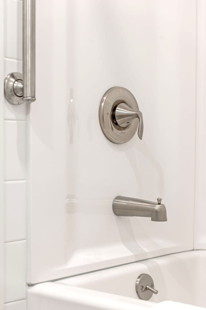 Premium Studio Suite, 2 Queen Beds, Refrigerator & Microwave, Golf View (not pet friendly) photo 3