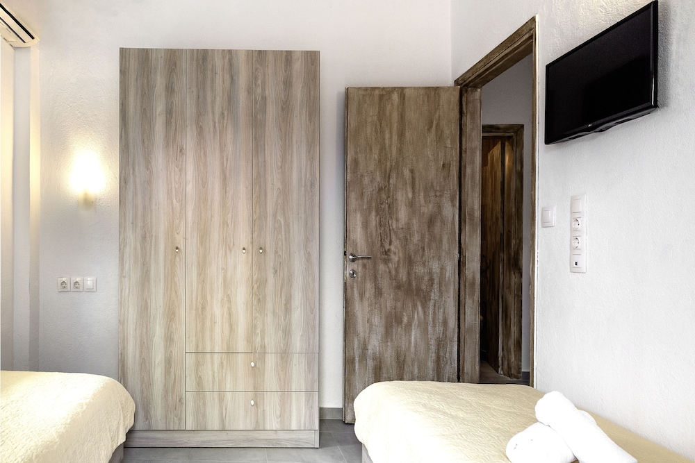 Luxury Apartment photo 2