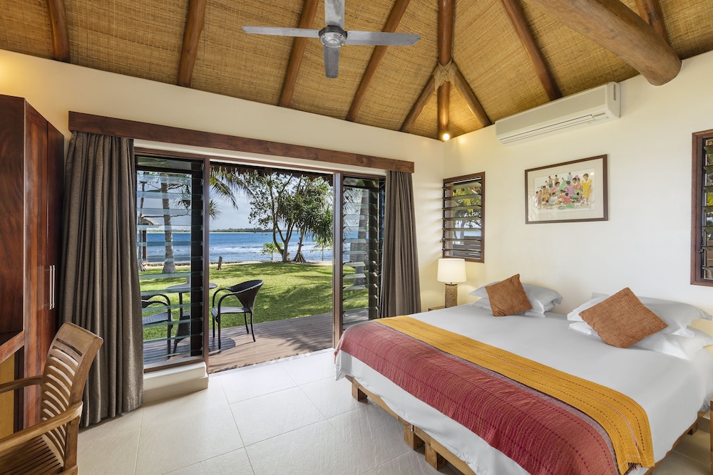 Three Bedroom Beachfront Villa