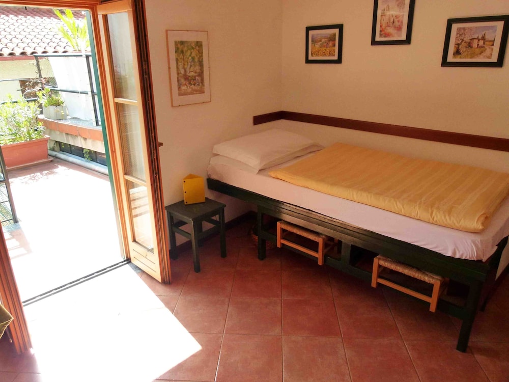 Romantic House photo 3