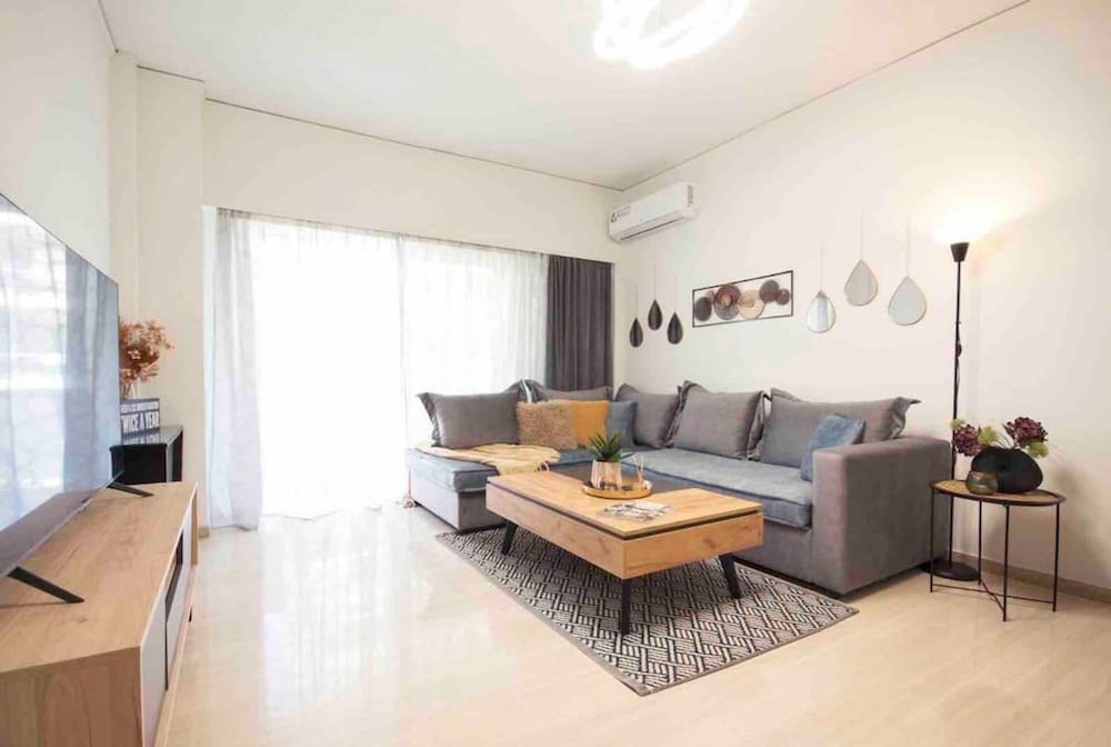 Apartment photo 1