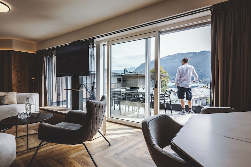 Deluxe Suite, 4 Bedrooms, Sauna