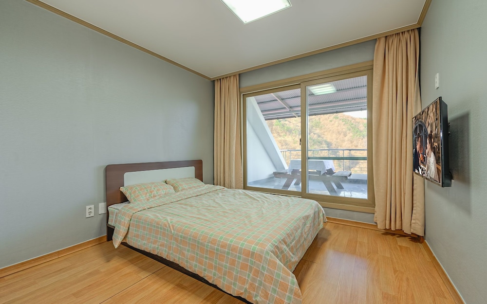 Suite (15) photo 3