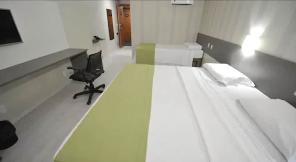 Deluxe Triple Room, 1 Bedroom photo 3