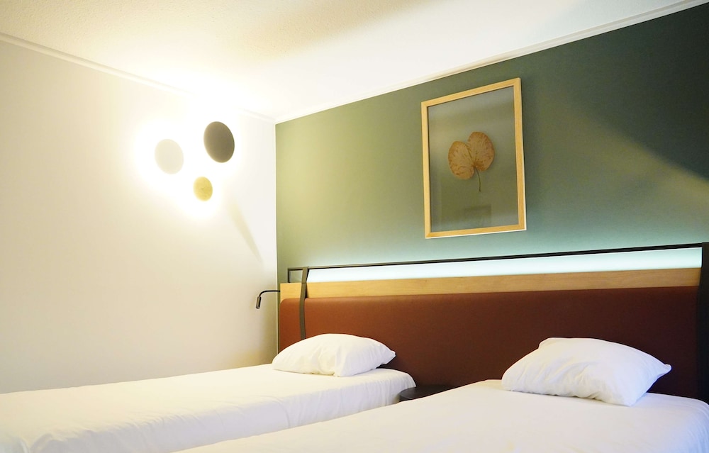 Superior Room, 2 Twin Beds - Photo 3