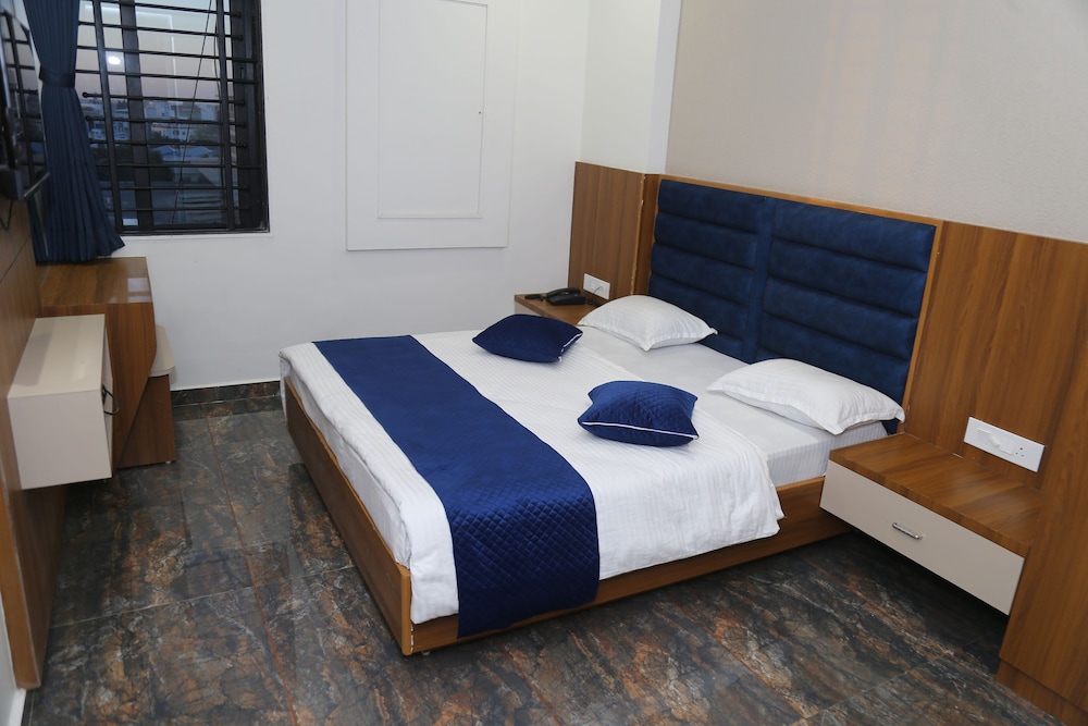 Superior Room, City View photo 3