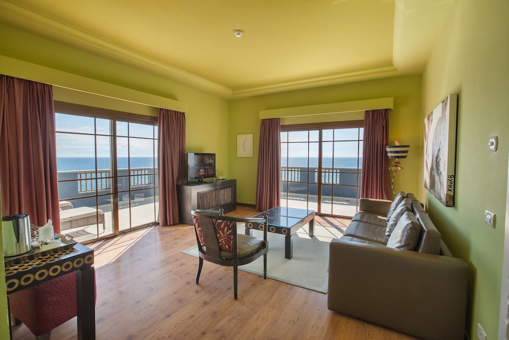 Senior Suite, Terrace (Unique) - Photo 1