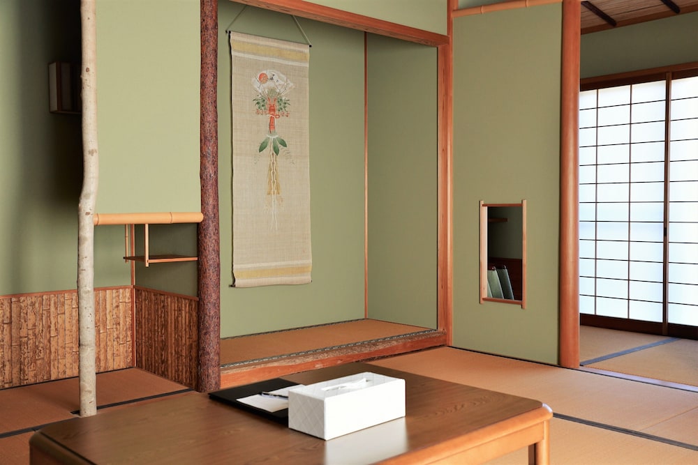 Family Quadruple Room photo 3