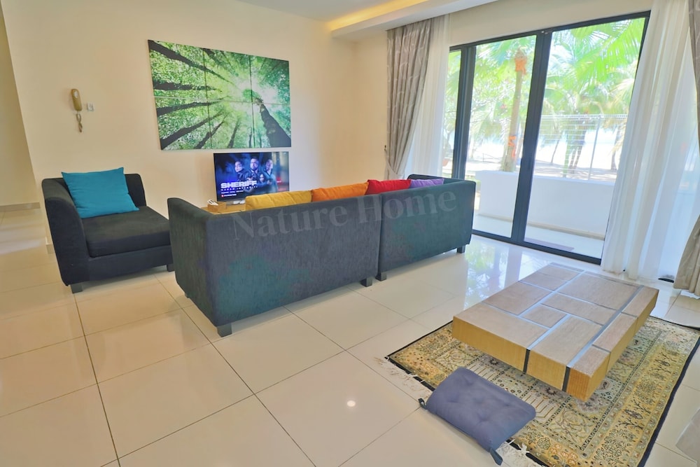 Comfort Villa, 4 Bedrooms, Beachfront - Photo 6
