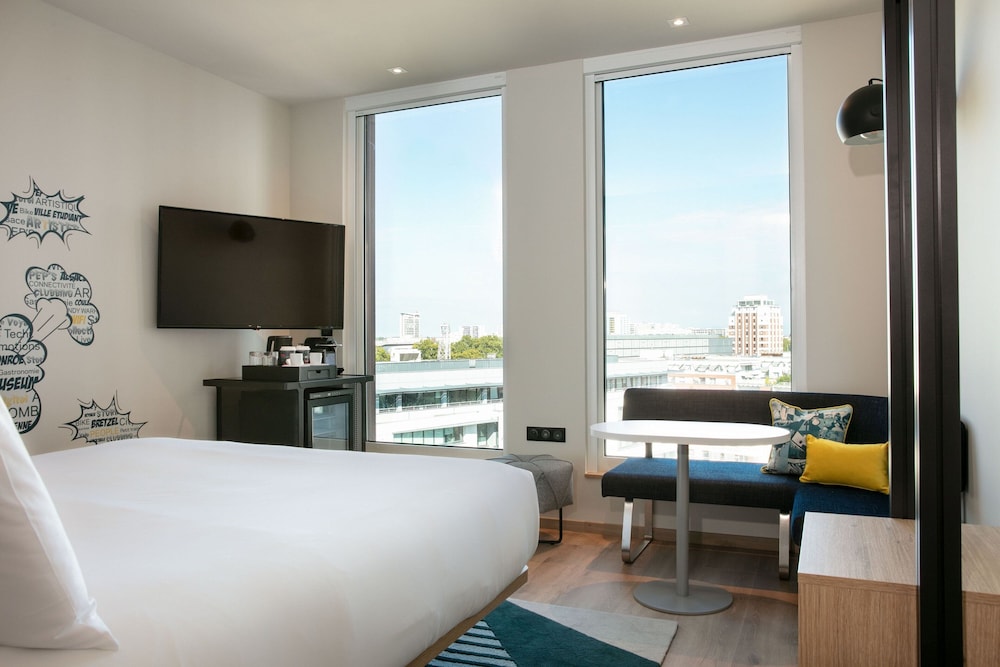 aloft, Room, 1 King Bed - Photo 2